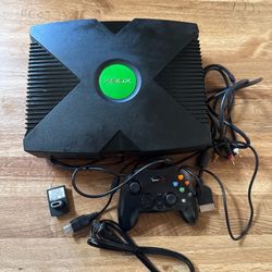 Microsoft Xbox Original Black Video Game Console Bundle