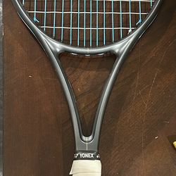Wilson RF01 tennis Racket 4 1/4 Laver Cup Edition