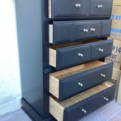 5  DRAWERS DRESSER 