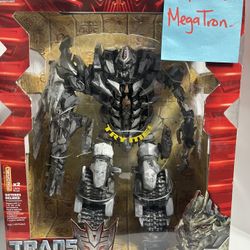 Transformers Megatron  ( Custom Paint ) Leader Class 