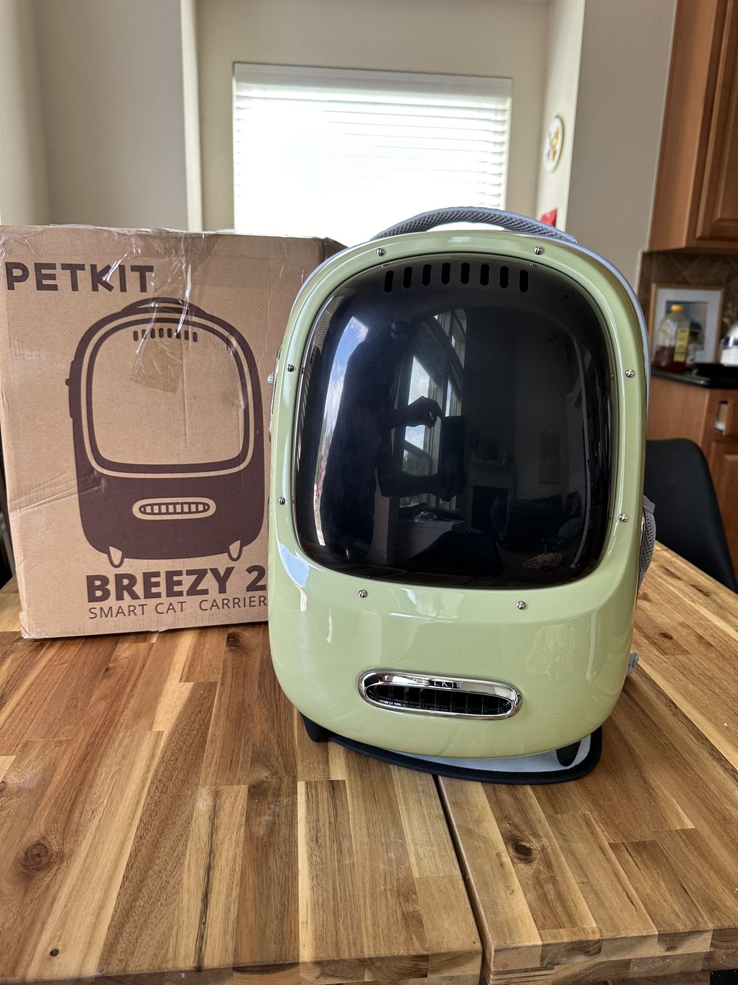 PetKit Breezy 2 Smart Cat Carrier