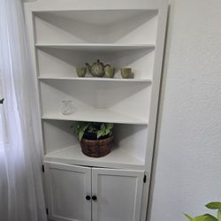 Corner - Kitchen  Cabinet