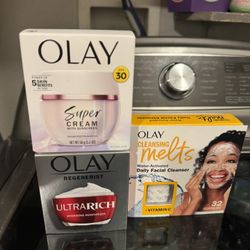 Brand New Olay Bundle All For ($45)(Cash Only)(price Is firm) 