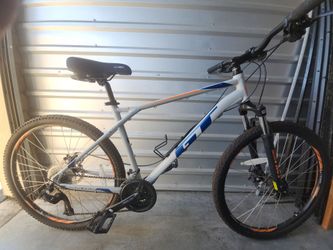 GT Aggressor 27.5 Hardtail Mountain Bike Size Large
