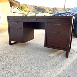 Modern Desk