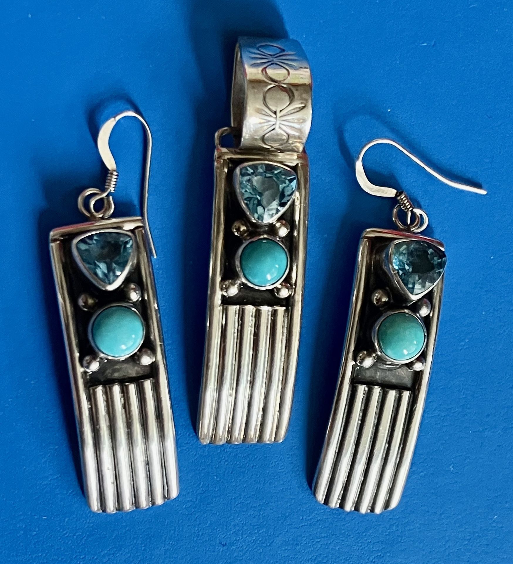 CHACO CANYON NAVAJO TURQUOISE GENUINE GEMSTONES STERLING SILVER EARRINGS PENDANT SET - SIGNED - 1 1/4”‼️ Extremely RARE ‼️ Price Is FIRM ‼️