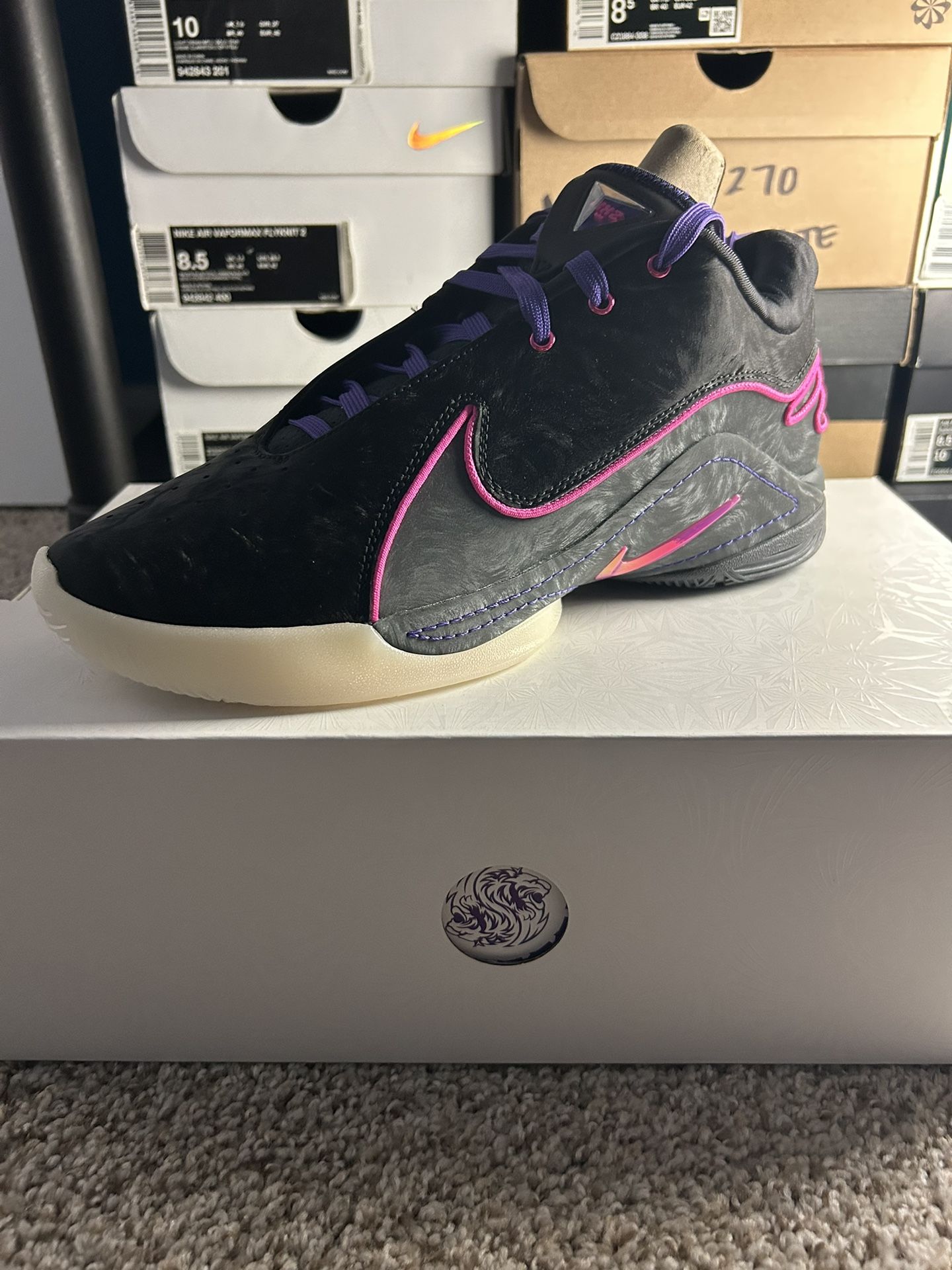 LeBron 22 Blacklight