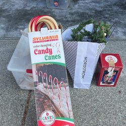 Christmas Decorations-FREE!