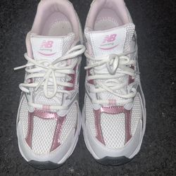 New Balance Size 7 
