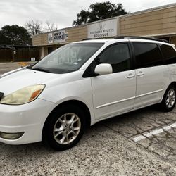 2004 Toyota Sienna