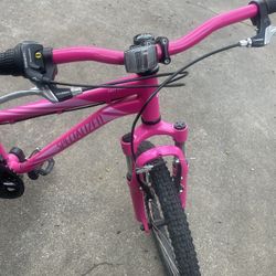 Specialized 20” girls bike