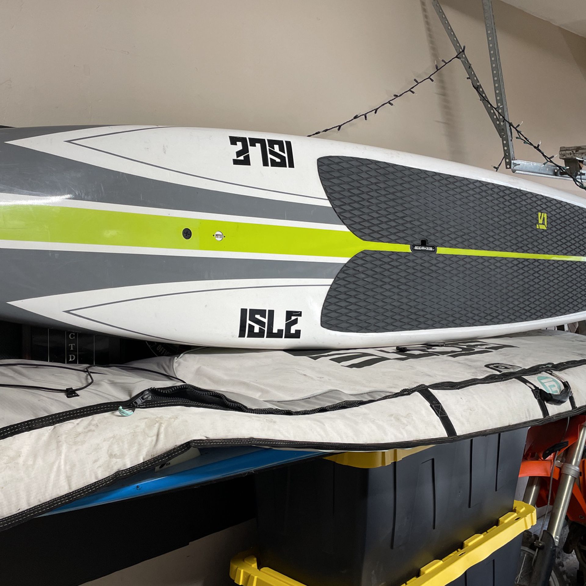 Isle Racing Paddleboard With New Bag And Paddle