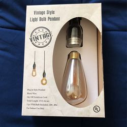 Vintage Style Light Bulb