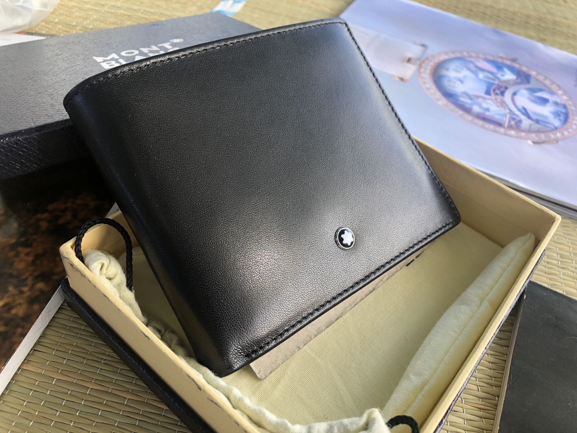 Mont blanc bifold wallet