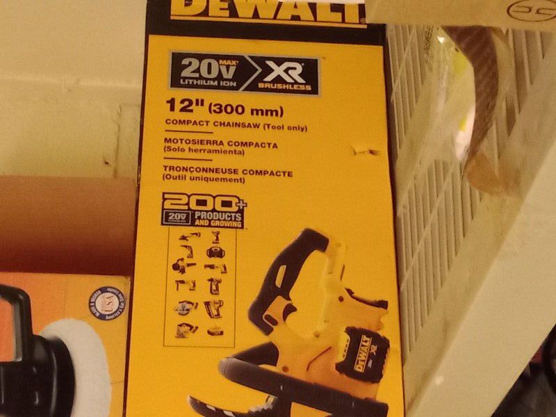 DeWalt 20V 12" Compact Chainsaw DCCS620B (Tool Only)