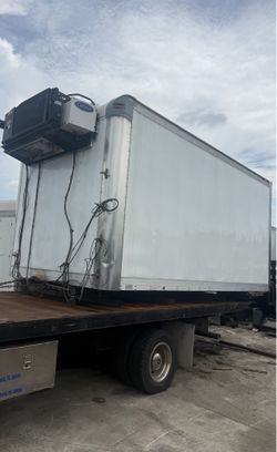 Box Truck Reefer