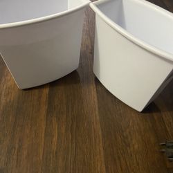 Small Trash Bins 