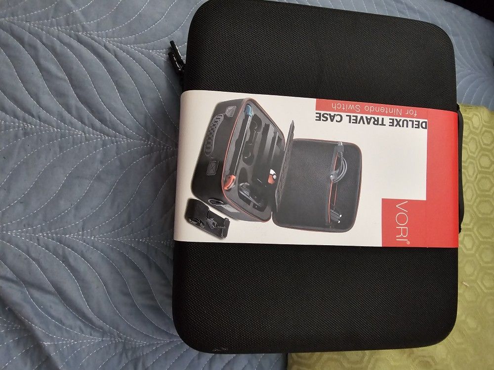 Vori Nintendo Switch Deluxe Travel Case