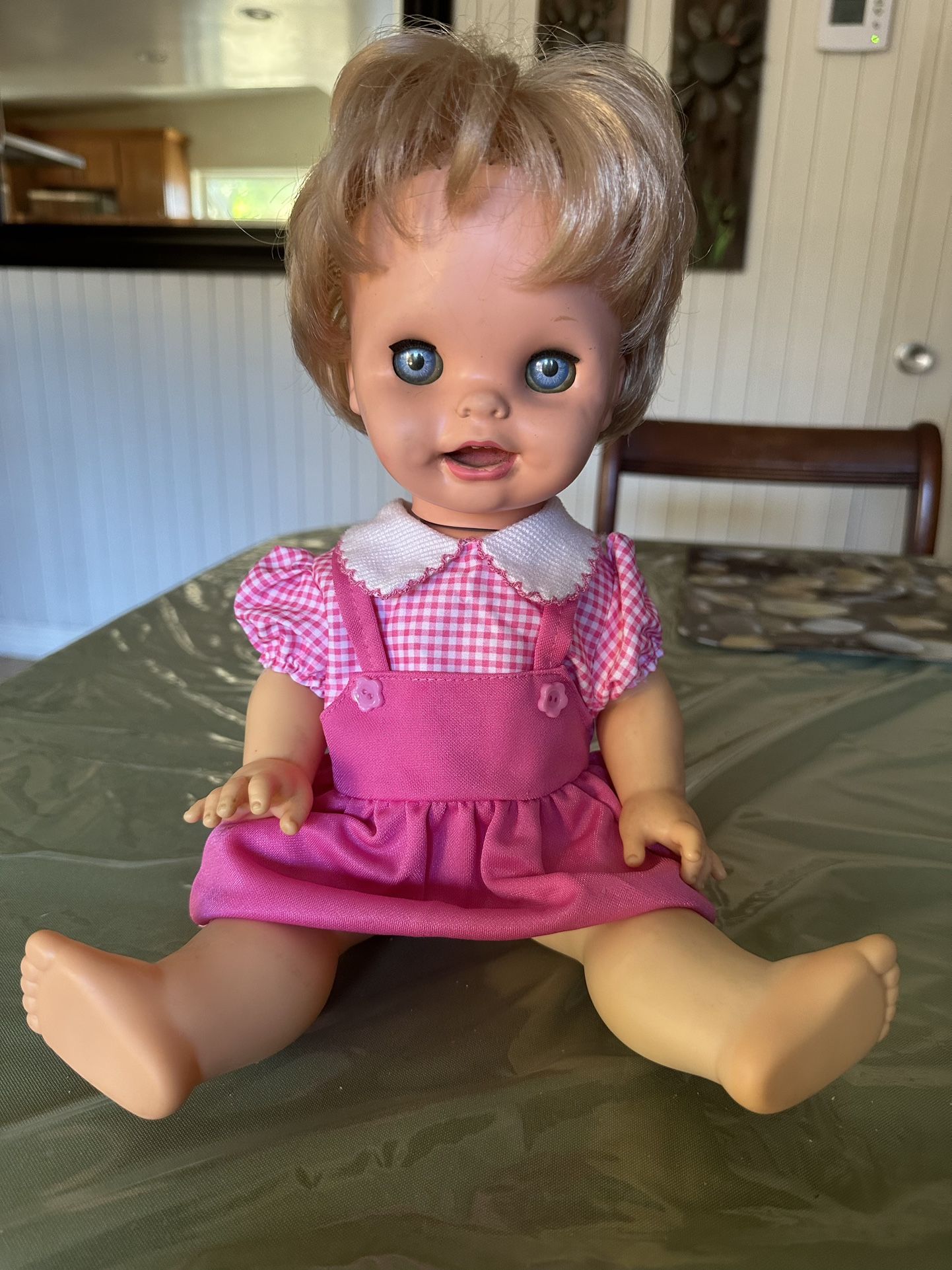 Vintage 1972 Saucy Expressions doll
