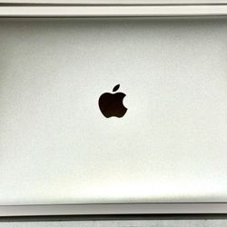 2022 MacBook Pro 13 Inch M2 - Pristine Condition 