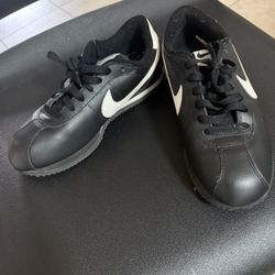 Black Nike Cortez