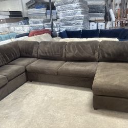 GOOD SECTIONAL SOFA 137”-90”-62”FREE DELIVERY 🚚 