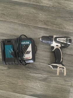 Makita Charger/Makita Drill