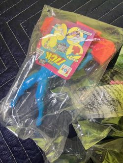 Lot of Original McDonald’s & Chick-fil-A Kids – Vintage Promo Figures (lot of16)