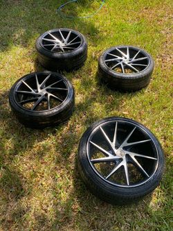 Rims Niche 20-inch black & machined 5-lug wheels