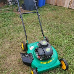 Weedeater 22 Inch Briggs & Stratton Simple Push Mower