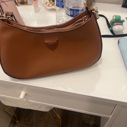 Guess Shoulder Bag Brown