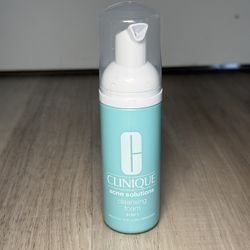 Clinique Acne Solutions Foam Cleanser (2% Salicylic Acid)