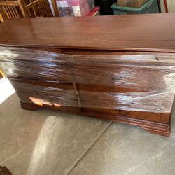 Solid Wood Dresser 