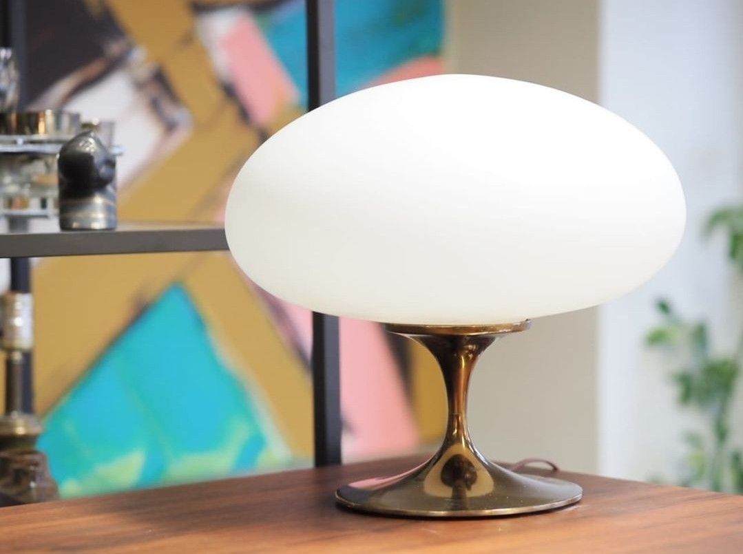 Mid Century Mushroom Lamp (Laurel Lamp)