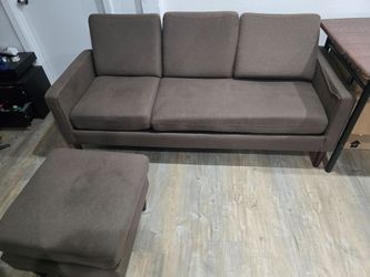 Brown versitile couch