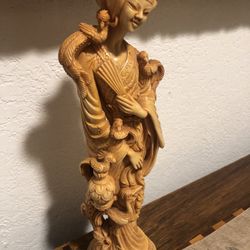 Vintage Resins 15 Inches Tall Asian Statue 