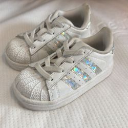 White toddler adidas