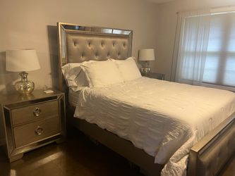 Queen bedroom set.