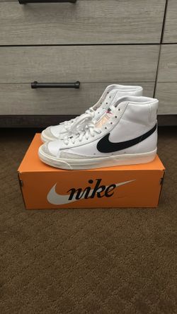 women’s size 8 men’s 6.5 nike blazers