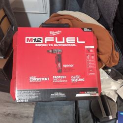 Milwaukee, M12 Fuel