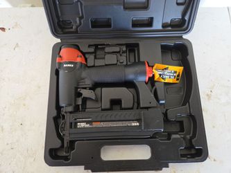 Banks 18 Gauge Brad Nailer with Case - Excellent Condition!"