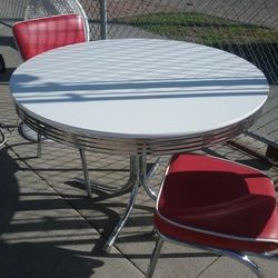 Retro Dining Table With 4 Chairs