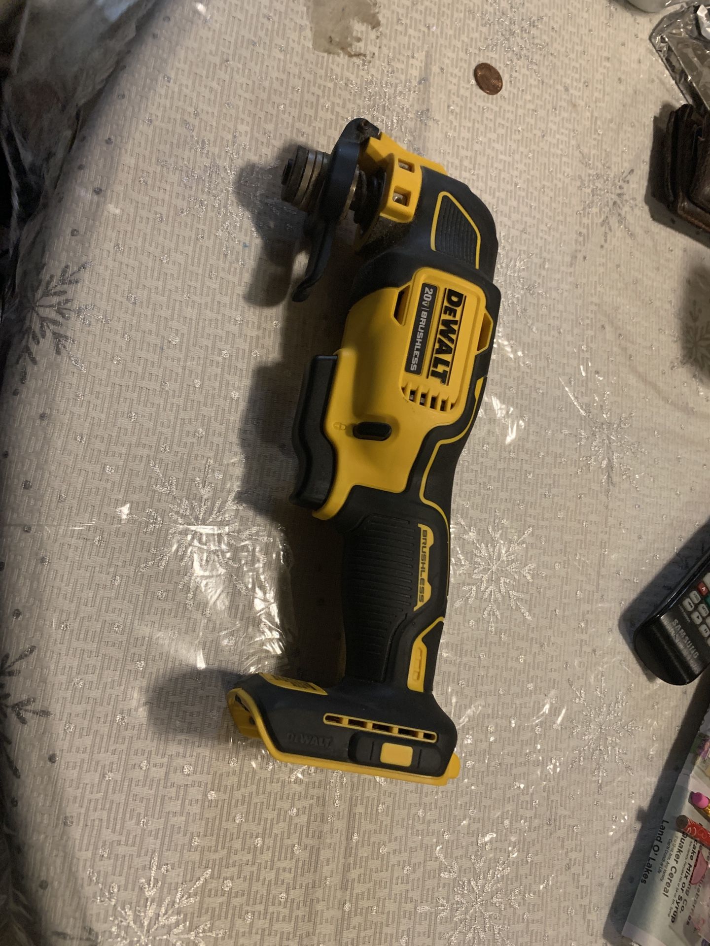 New 20v Dewalt Multitool No Batery No Charger Tool Only 