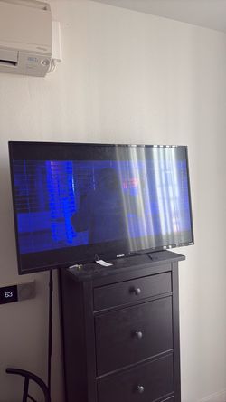 42” Westinghouse Roku TV