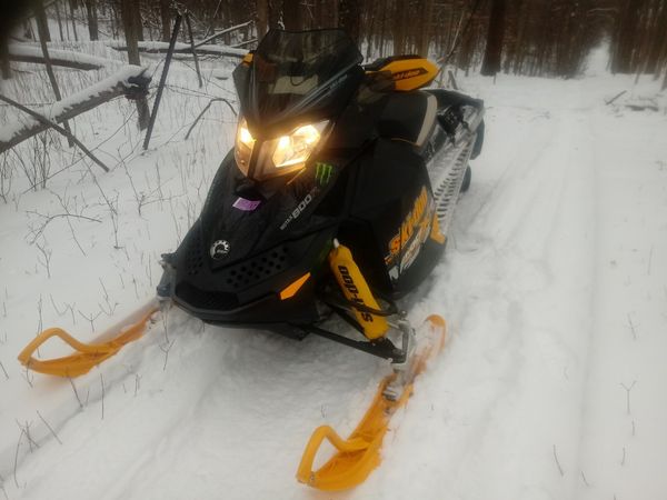 2009 ski doo mxz x renegade 800r