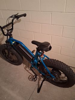 Electric bike Juiced 52 v 10.4 Ah  in good condition with charger and key