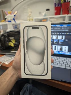 Apple iPhone 15 128GB Black T-Mobile Locked