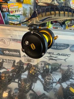 Penn Fathom 30 Star drag fishing combo. Clean.