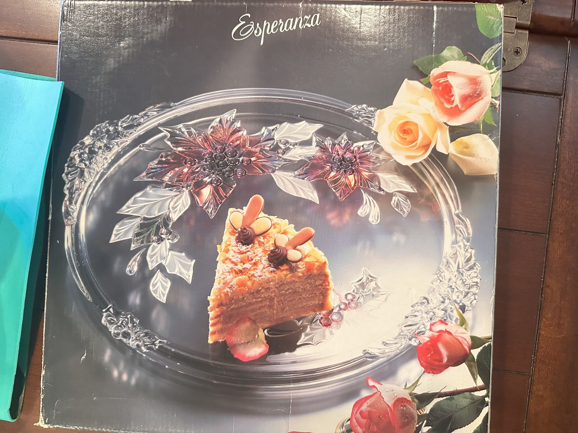 Mikasa “Esperanza" round crystal plate, serving platter 36cm