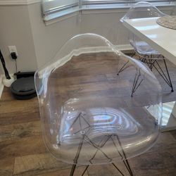 4 Chairs